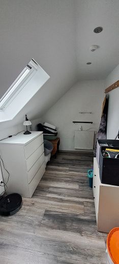 Einziehen und aufblühen: modernisiertes 5,5 Zimmer Reihenhaus mit Garten & Terrasse – provisionsfrei – Foto 16