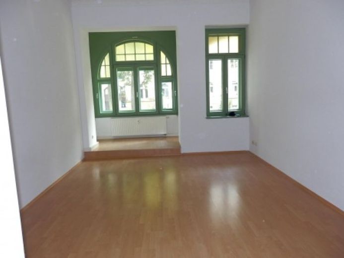 TAGESLICHTBAD WANNE/DUSCHE--GÄSTE WC--SÜD-WEST BALKON--TIEFGARAGE--SONNIGER GRÜNER INNENHOF !! – Foto 1