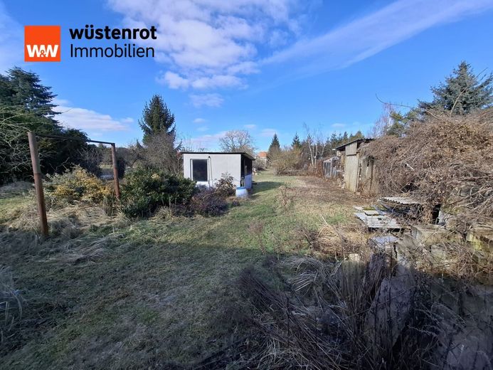Doppelhaushälfte mit traumhaftem Grundstück und Ausbaupotenzial für ein zusätzliches Hinterhaus in Schwielowsee zu verkaufen... – Garten
