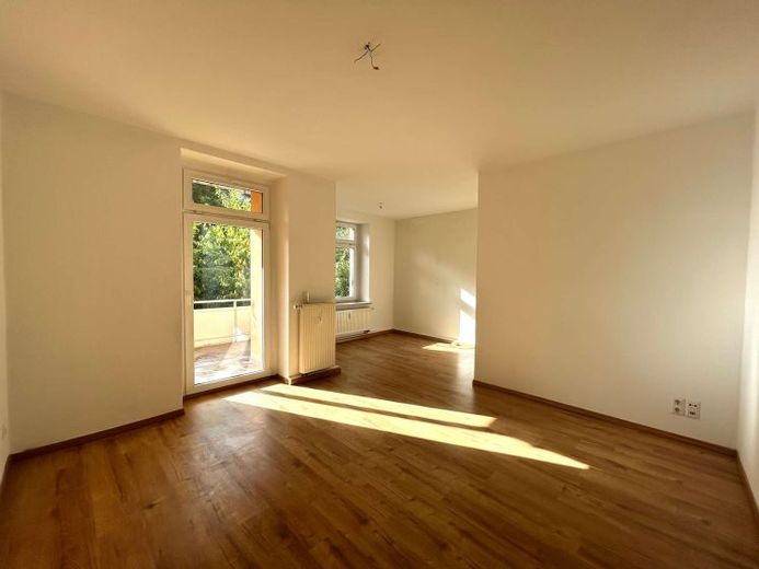***Moderno bilocale con ampio balcone nella rinomata zona di Kaßberg*** – Foto 1