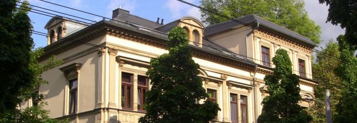 Ab 1.11.! Charmante 2-Raumwohnung mit Balkon & Stpl. in Zwickauer Innenstadtlage!
