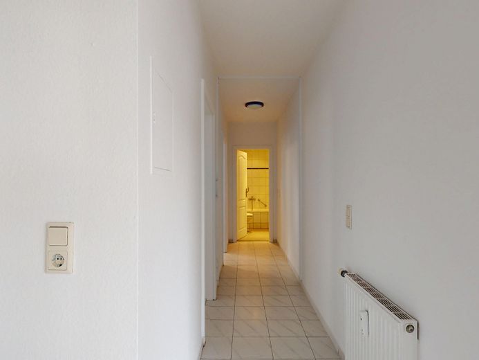 Provisionsfreie 5-Zimmer-Maisonette mit zwei Badezimmern und Balkon – Flur