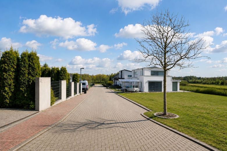 2 exklusive Baugrundstücke in Feldrandlage – unverbaubarer Weitblick, keine Bauträgerbindung – Exklusives Wohnumfeld