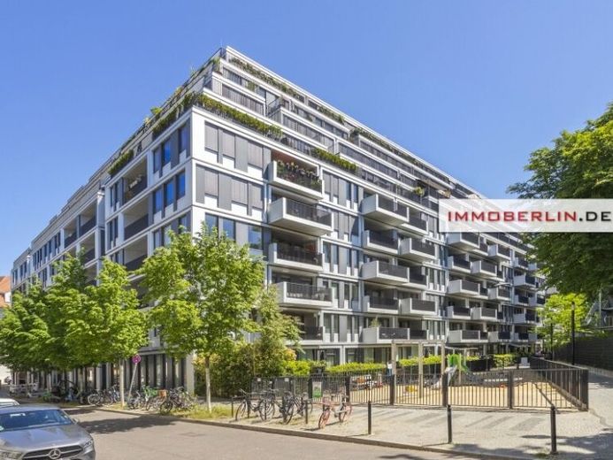 IMMOBERLIN.DE - Toplage bei der Spree! Exquisite Design-Wohnung mit Westloggia, Concierge & Wellness – Foto 1