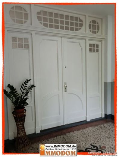 4 bis 5-Zimmer-Wohnung mit 2 Bädern in Zwickau, Nähe Schlobigpark, zu vermieten! – Wohnungseingang