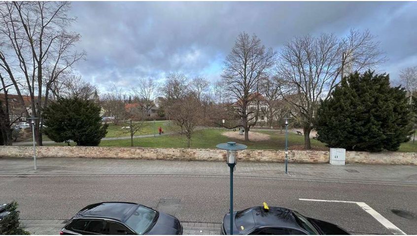 Spacieux appartement de 5 pièces avec jardin dans un emplacement central à Ditzingen – Photo 5