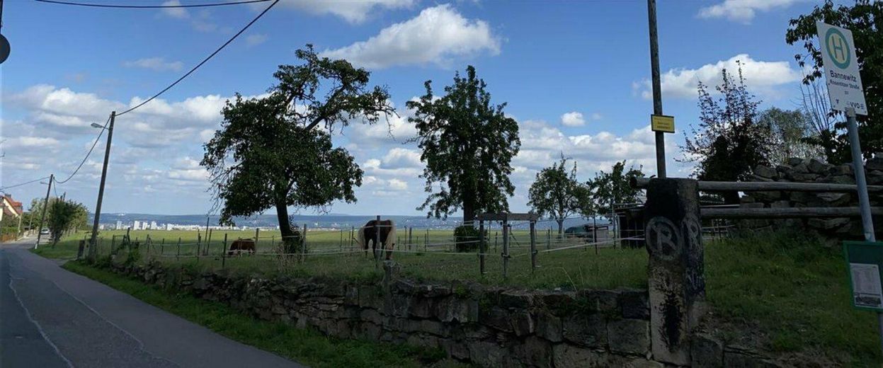 4 Zi., 3 Balkone, 2 Bäder inkl. TG-Stellplatz mit Fernblick, provisionsfrei – Umgebung