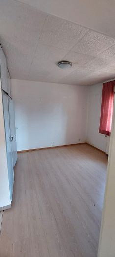 Hazır bir ev değil. Kendi EVİNİZİ yaratma fırsatı – Schlafraum EG