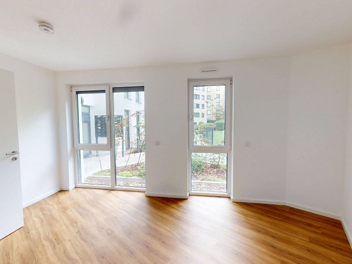 Lichtdurchflutete 3-Zimmer-Wohnung mit EINBAUKÜCHE, BALKON und 2 Bädern – Ansicht I: Schlafzimmer I