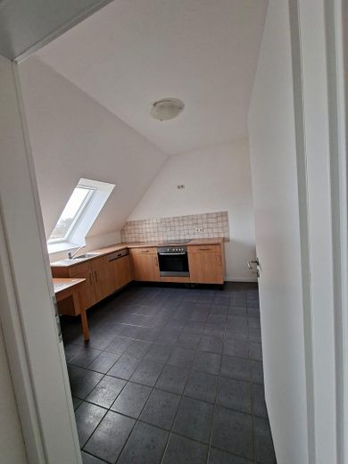 Beautiful bright 2-room attic apartment in Meyenburg – Photo 1