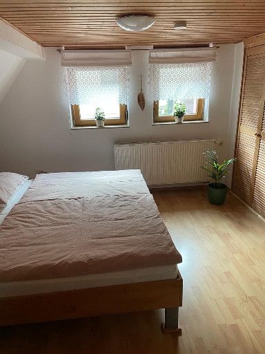 Sandstein Schlafzimmer OG