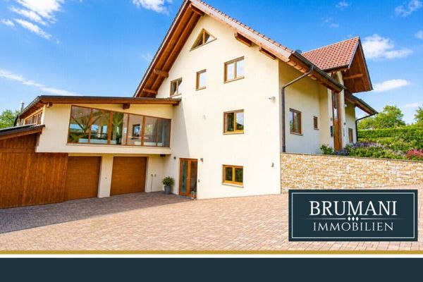 BRUMANI | Maison individuelle représentative avec son propre espace bien-être et piscine dans un endroit calme de Sasbach