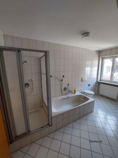 Bad/Dusche DG