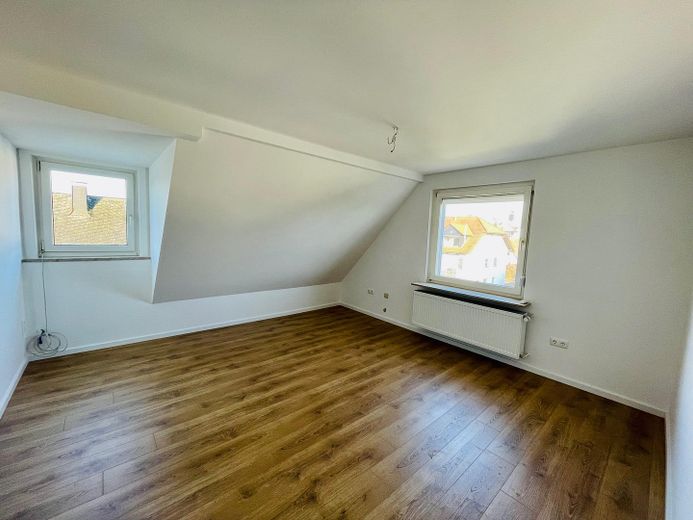 Braunfels’in sakin bir konumunda güzel 2 odalı daire – Wohnzimmer
