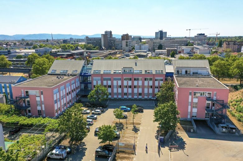 ATIK: Helle, moderne Bürofläche - provisionsfrei – Außenansicht