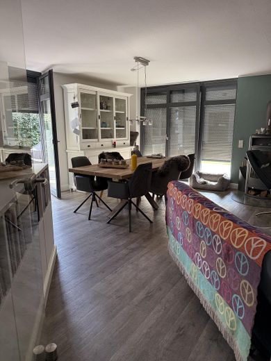 Jasne wnętrza na trzech poziomach – Wohnzimmer 
