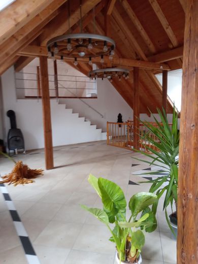 Haus Mehrfamilienhaus Mietwohnungen Wohnhaus Gewölbekeller – Studio