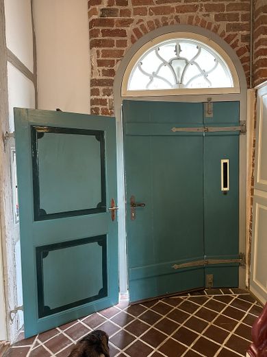 Altstadt-Fachwerkhaus mit Innenhof – Foto 3