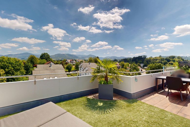 Höchste Penthouse-Etage in Achern Exklusives Wohnen mit spektakulärem Panoramablick – Aussicht von der Terrasse