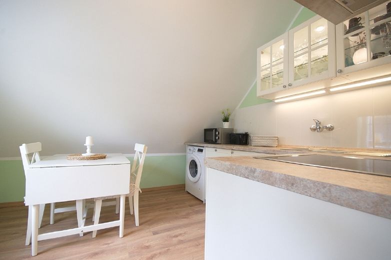 Spacious apartment with two bedrooms and internet access, very good public transport connections – 83b5fae2d671f727250c870f31a27ee2d7815abc.jpg