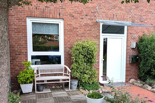 Plek om te leven! Provisievrij rijtjeshuis in de tuinstad Flensburg