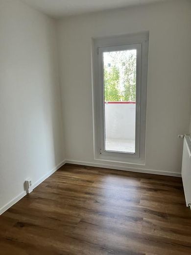Balkon-Upgrade in Toitenwinkel: 3 Zimmer für Paare & kleine Familien – Küche