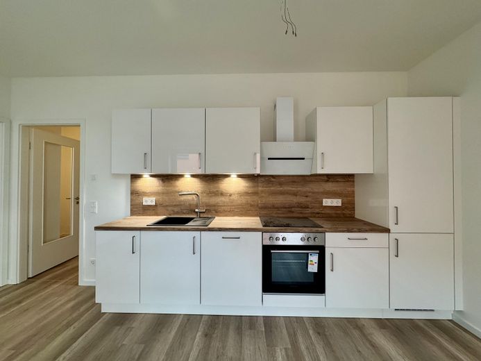 Havel manzaralı, engelsiz yeni yapım 2 odalı daire – 2 Küche Blick vom Fenster