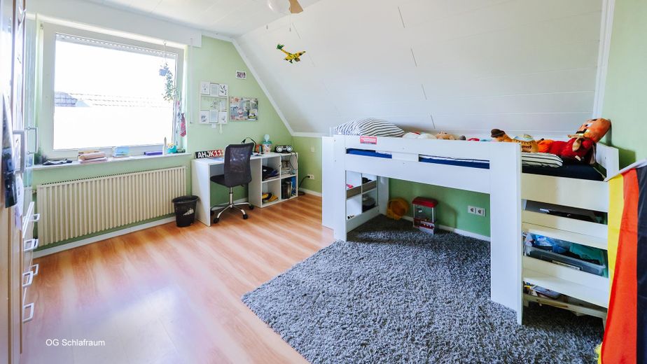 Casa unifamiliar bien cuidada con apartamento independiente, 165 m², parcela de 900 m² – Foto 12