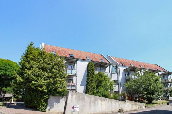 Drempelvrij wonen of slim investeren – goed onderhouden 2-kamerappartement met balkon in Ditzingen