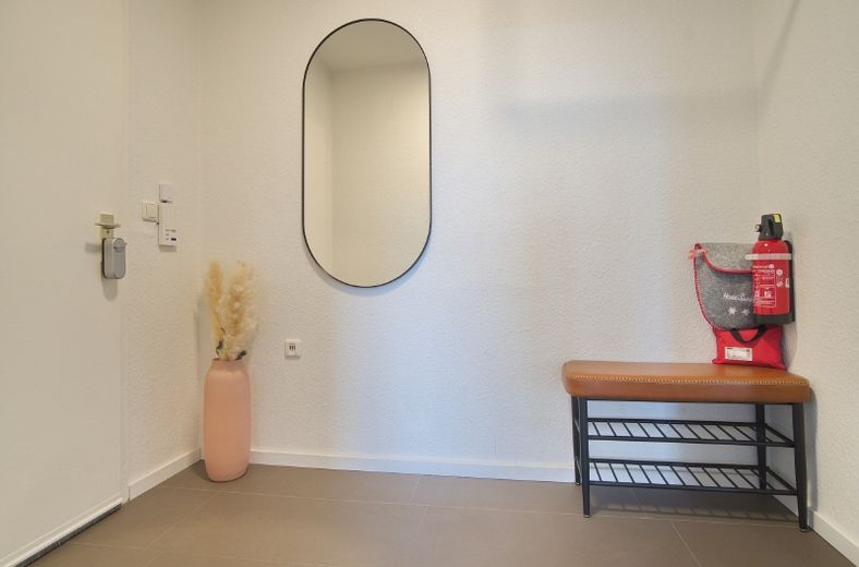 Helle Wohnung mit 2 Schlafzimmern und Balkon, Komplettausstattung, Internetzugang – 509b5877031e7d9bc1243ac1a2fd3cde59c51ff7.jpg