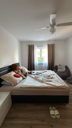 Bright 3-room apartment for sale – Kinderzimmer