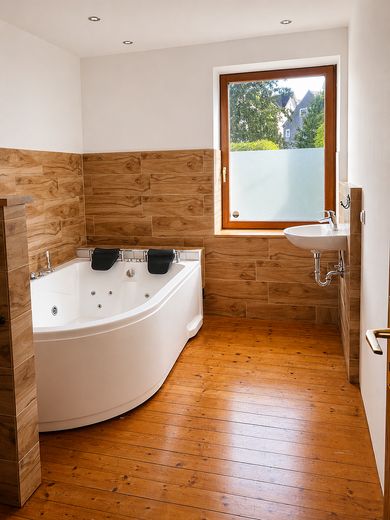 Mehr Platz für das, was wirklich zählt in Wanne-Süd – Badezimmer
