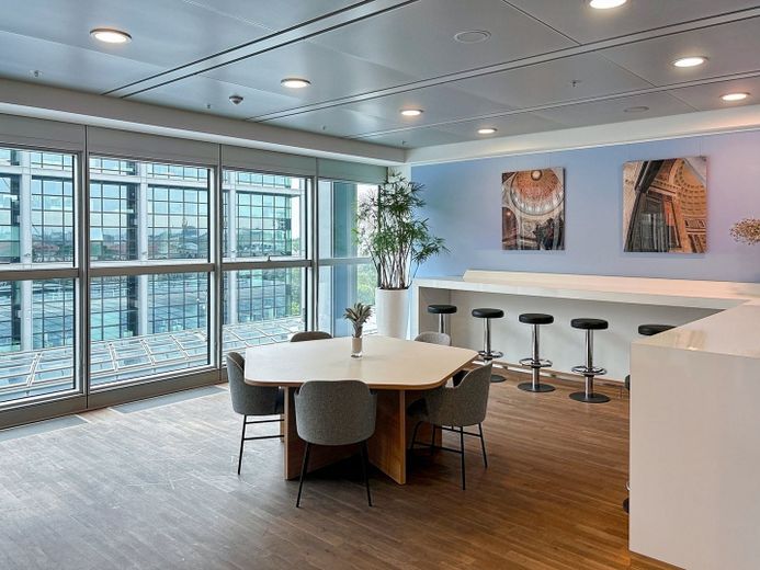 Pronájem kanceláře 1.362 m² – Foto 3
