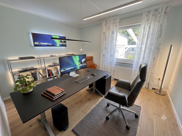Waldrand Bungalow zu den Fischteichen incl. Strom – Arbeitszimmer 1 OG links