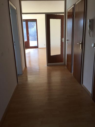 Gemütlich Wohnen im Grünen. Top-Lage – Flur