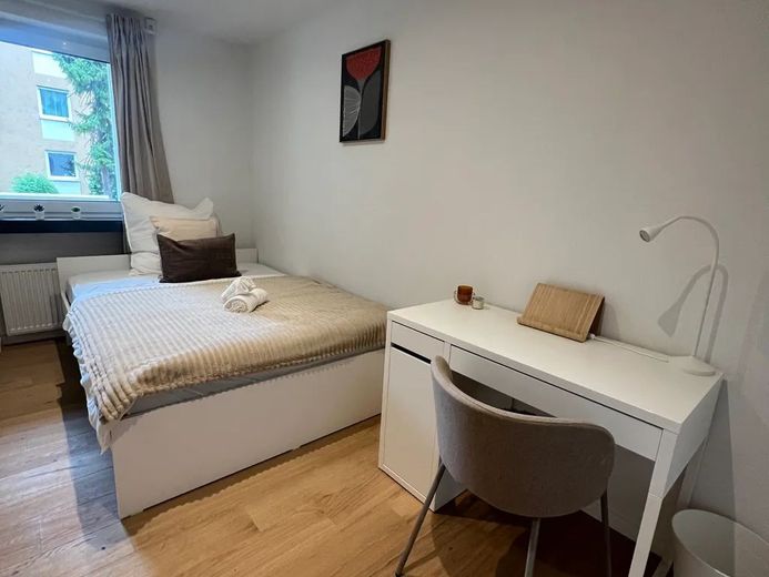 5er WG Neugründung – Zimmer 1