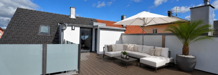 Haus im Haus mit Pool, Dachterrasse & privatem Aufzug - Traunstein – Großzügige Dachterrasse