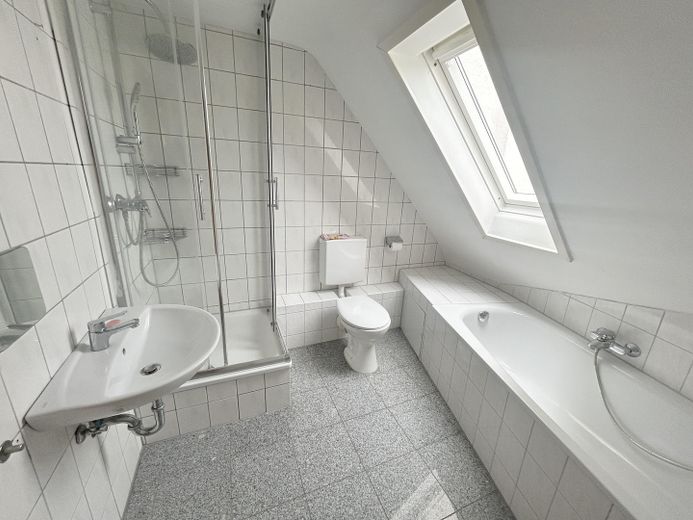 Masterbad mit Fenster