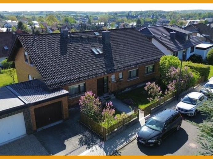 PLATZ UND RUHE FÜR IHRE GROSSE FAMILIE!
KEINE KÄUFERPROVISION! – Foto 1