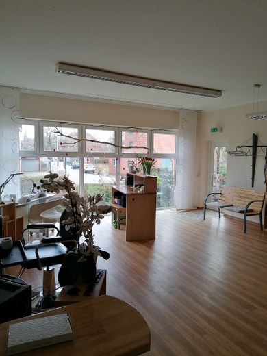 Friseursalon Friseurladen Kosmetikladen Fußpflege Henstedt Ulzburg – Foto 5