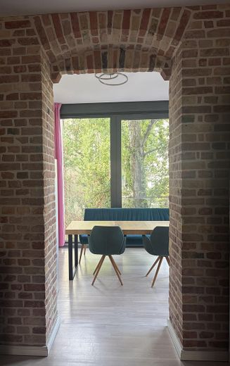Amplio piso de 5 habitaciones – ideal para familias o parejas que buscan espacio – Sichtmauerwerk Wintergarten