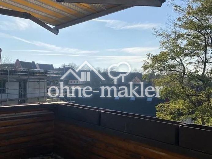 Bellissimo appartamento mansardato con vista, cucina componibile e posto auto – Foto 1