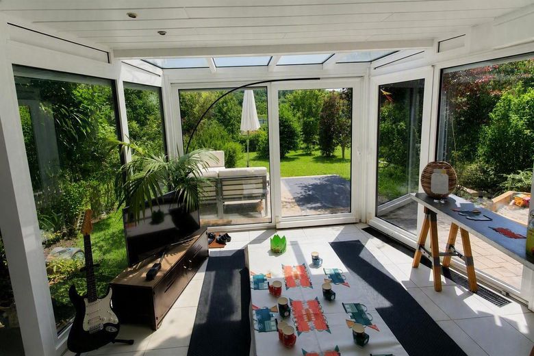 Wohnen mit Charakter: Split-Level-Haus mit viel Platz und mit Blick ins Grüne – Einliegerwohnung - Wohnen
