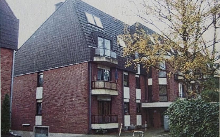 Mehrfamilienhaus