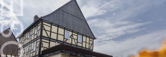 Mitten im Reinhardswald: hoch über dem Wesertal