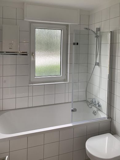 EG Tageslicht Wannenbad/WC  1