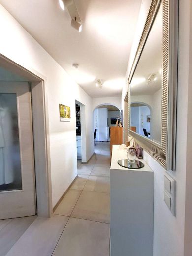 Erdgeschoss: Flur/Wohnbereich