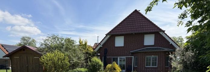 Schickes Landhaus mit sehr großem Grundstück - ohne Käuferprovision