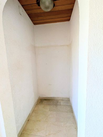 Centraal in Goldbach met veel ruimte voor het hele gezin – Garderobe