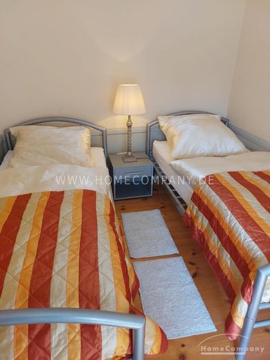 Traumhafte, neu renovierte 2-Zimmer-Wohnung in historischem Lübecker Alstadthaus – c6dfc04d72edcd7c4a3a9cef84b9c34bde6e26da.jpg